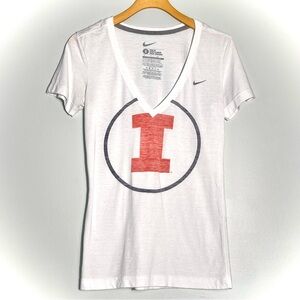 NIKE University of Illinois Slim Fit Women's V-Neck White "I" T-Shirt Size Small